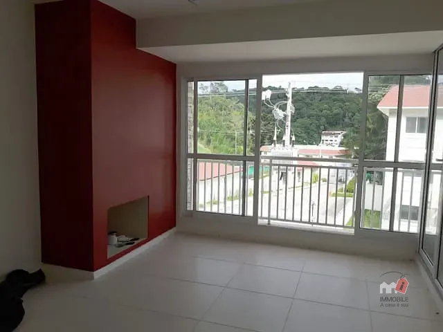 Apartamento 3 quartos e 1 banheiro, para alugar, no bairro Centro em Petrópolis