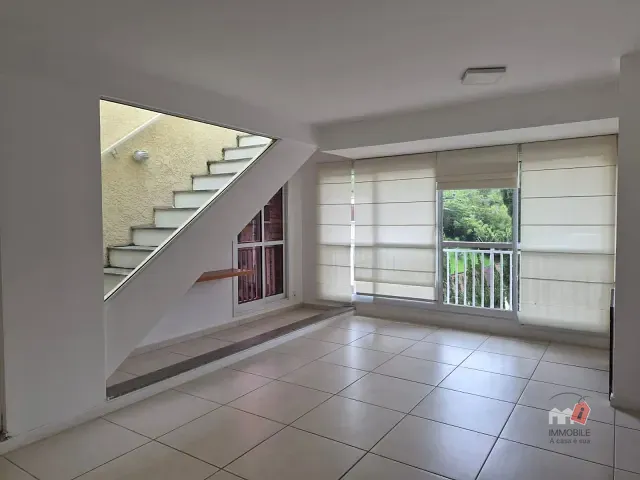 Apartamento 3 quartos e 1 banheiro, para alugar, no bairro Centro em Petrópolis