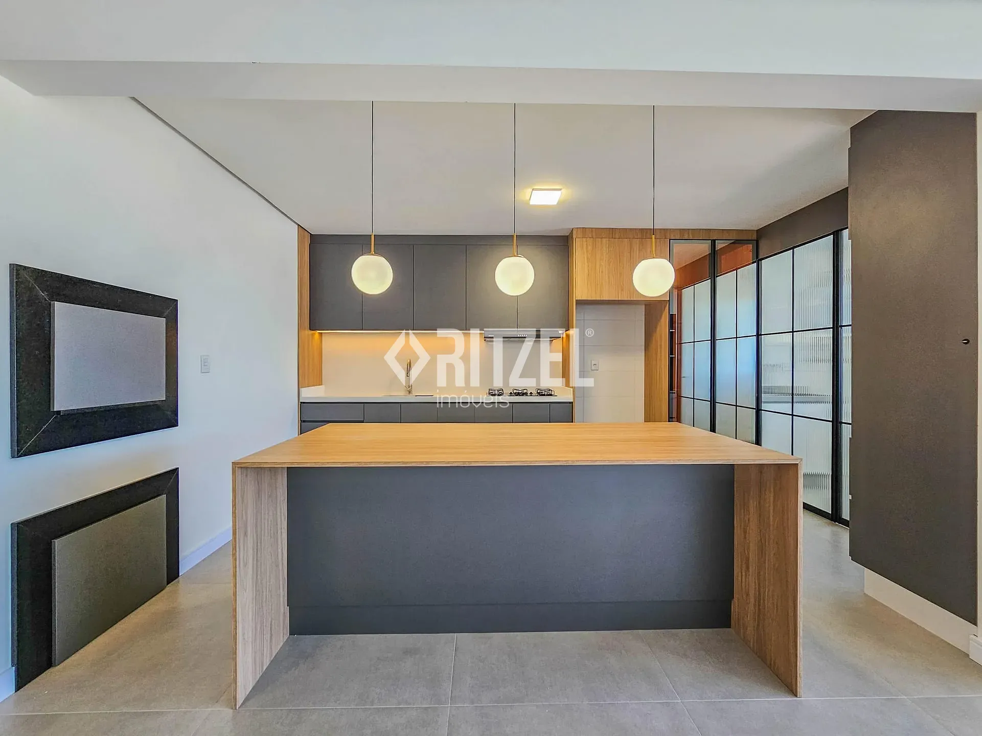 Apartamento, 3 quartos, 155 m² - Foto 1
