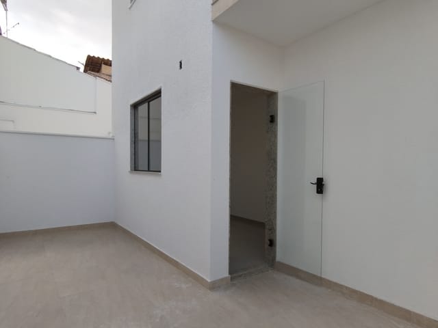 Foto do Apartamento - Apartamento área privativa á venda, com 03 quartos sendo 01 com suíte e closet e 01 vaga demarcada sob pilotis, no bairro Santa Amélia, Belo Horizonte | Deltalar Imóveis