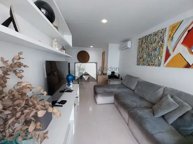 Apartamento com 95m² 2 quartos e 2 banheiros, à venda, no bairro Charitas em Niterói