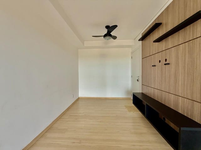 Foto do Apartamento - Apartamento à venda no Edif. Aquarela Pinheiros - andar  alto com 72m² útil , 02 dorm (sendo 01 suite) ,sala ampliada, sacada c/ churr. Londrina, Pr. | Guepardo Imob