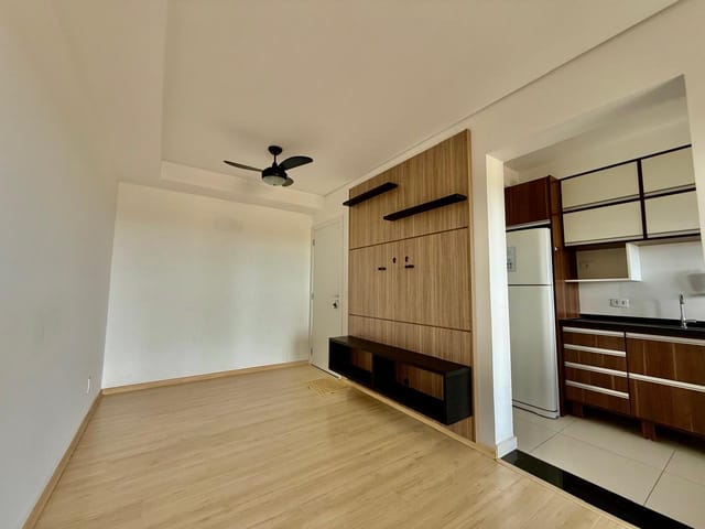 Foto do Apartamento - Apartamento à venda no Edif. Aquarela Pinheiros - andar  alto com 72m² útil , 02 dorm (sendo 01 suite) ,sala ampliada, sacada c/ churr. Londrina, Pr. | Guepardo Imob