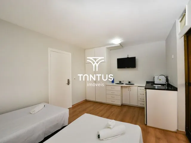 Apartamento 1 quarto e 1 banheiro, à venda, no bairro Alto da Rua XV em Curitiba