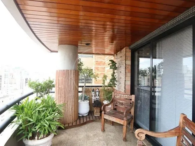 Apartamento 4 quartos e 4 banheiros, à venda, no bairro Moema em São Paulo