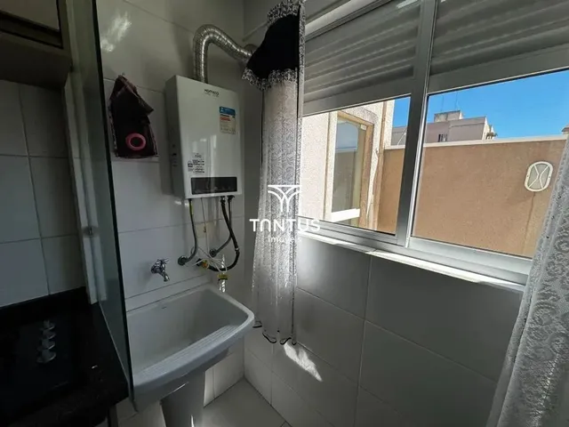 Apartamento 2 quartos e 1 banheiro, para alugar, no bairro Bacacheri em Curitiba