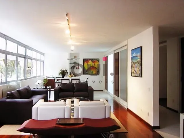 Apartamento com 200m² 3 quartos e 3 banheiros, à venda, no bairro Itaim-Bibi em São Paulo