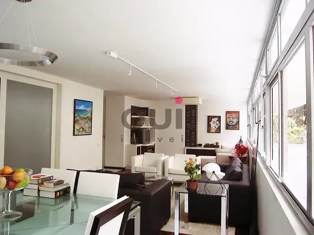 Apartamento com 200m² 3 quartos e 3 banheiros, à venda, no bairro Itaim-Bibi em São Paulo