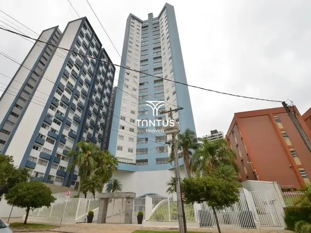Apartamento 3 quartos e 4 banheiros, para alugar, no bairro Cristo Rei em Curitiba