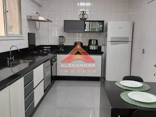 Apartamento com 142m² 3 quartos e 1 banheiro, à venda, no bairro Jardim das Indústrias em São José dos Campos