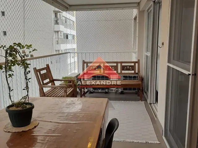 Apartamento com 142m² 3 quartos e 1 banheiro, à venda, no bairro Jardim das Indústrias em São José dos Campos