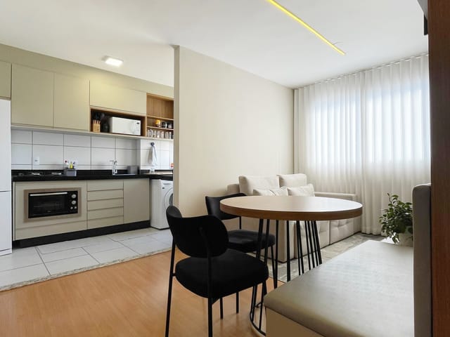Foto do Apartamento - Apartamento Mobiliado  2 Quartos 1 vaga  com Lazer e Elevador no bairro  Planalto, Região da Pampulha | Deltalar Imóveis