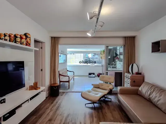 Apartamento 3 quartos e 2 banheiros, à venda, no bairro Aclimação em São Paulo