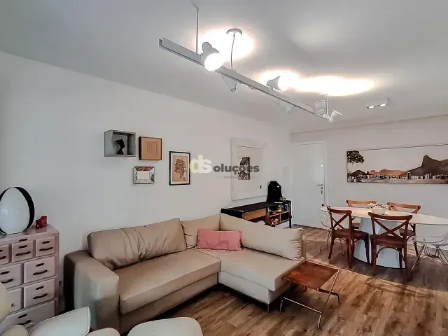 Apartamento 3 quartos e 2 banheiros, à venda, no bairro Aclimação em São Paulo