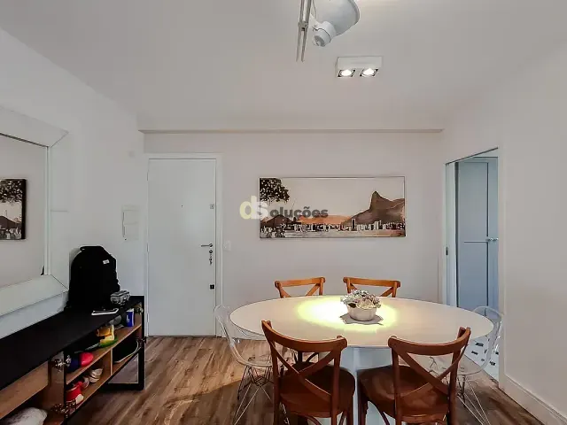 Apartamento 3 quartos e 2 banheiros, à venda, no bairro Aclimação em São Paulo
