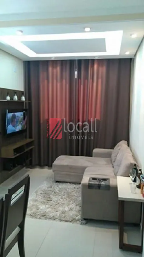 Apartamento com 2 quartos para aluguel, 50m² — foto 1 de 8