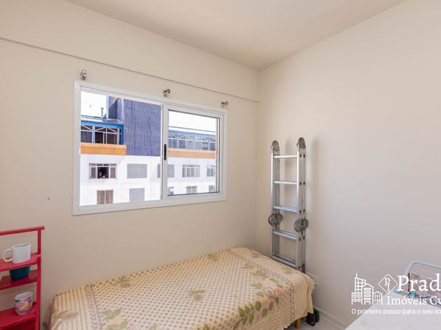 Apartamento 2 quartos e 1 banheiro, à venda, no bairro Centro em Curitiba