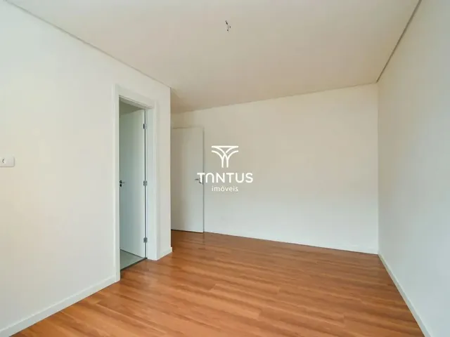 Apartamento 2 quartos e 2 banheiros, à venda, no bairro Água Verde em Curitiba