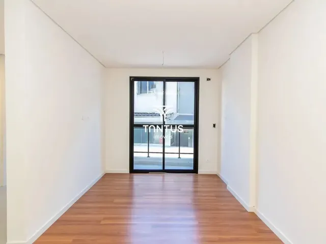 Apartamento 2 quartos e 2 banheiros, à venda, no bairro Água Verde em Curitiba