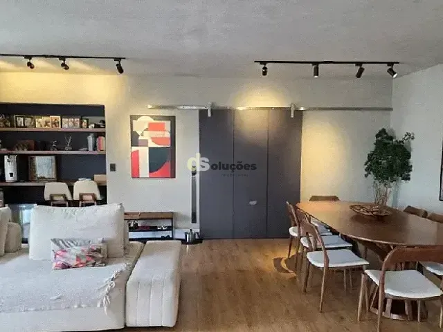 Apartamento 3 quartos e 4 banheiros, à venda, no bairro Aclimação em São Paulo