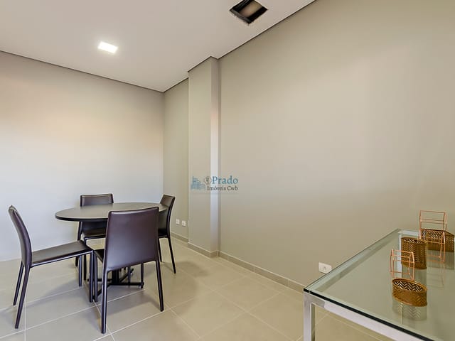 Apartamento 3 quartos e 2 banheiros, à venda, no bairro Santo Inácio em Curitiba