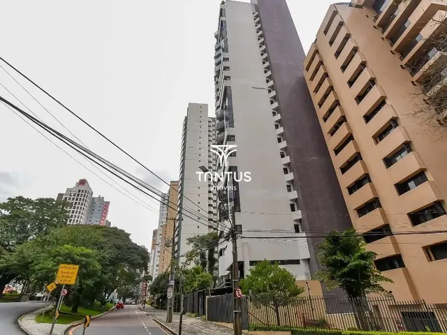 Apartamento 4 quartos e 5 banheiros, para alugar, no bairro Batel em Curitiba