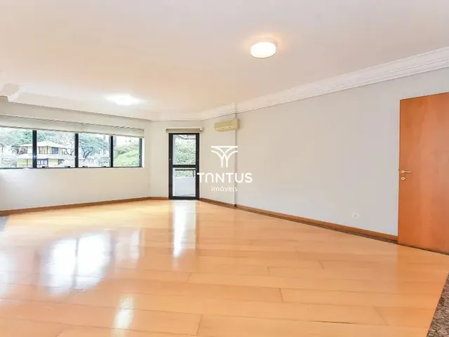 Apartamento 4 quartos e 5 banheiros, para alugar, no bairro Batel em Curitiba