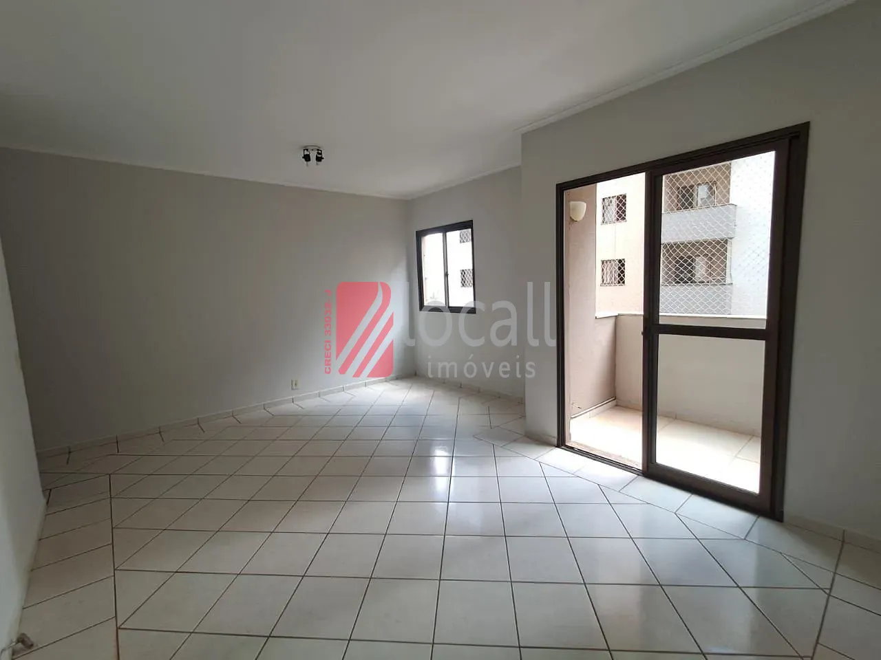 Apartamento com 3 quartos para aluguel, 82m² — foto 2 de 27