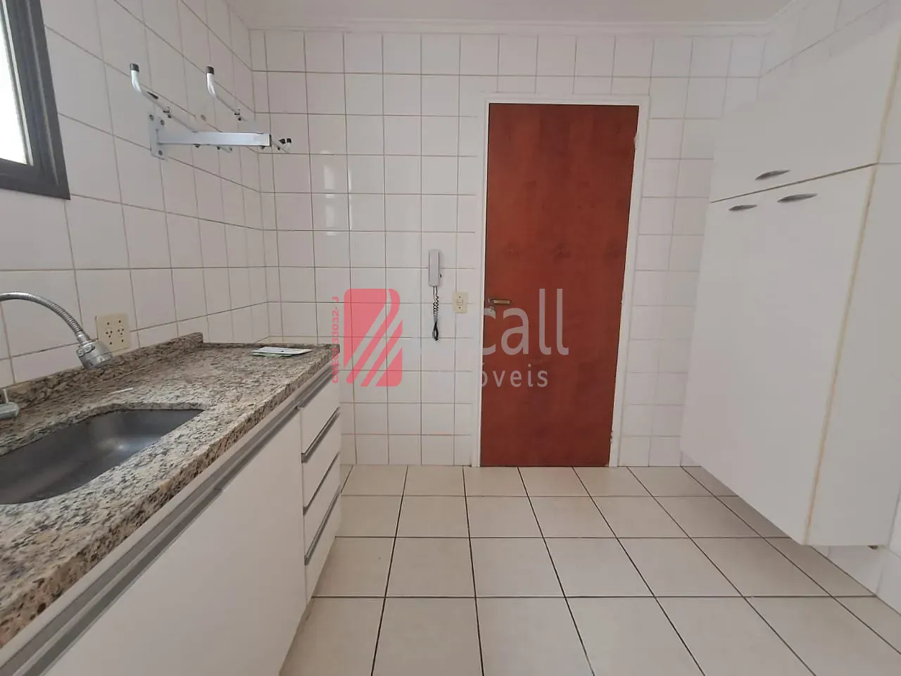 Apartamento com 3 quartos para aluguel, 82m² — foto 3 de 27