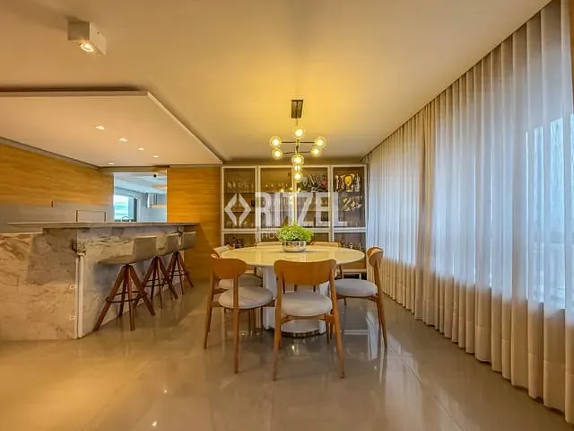 Apartamento 3 quartos e 5 banheiros, à venda, no bairro Centro em Novo Hamburgo