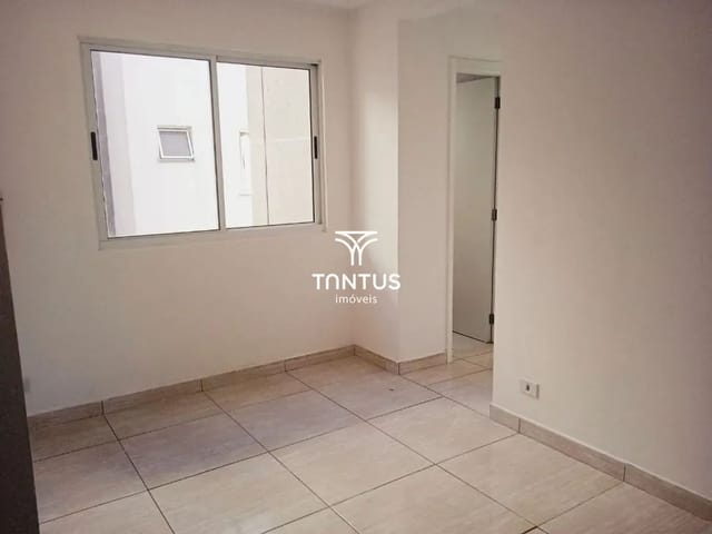 Apartamento 2 quartos e 1 banheiro, para alugar, no bairro Santo Antônio em São José Dos Pinhais