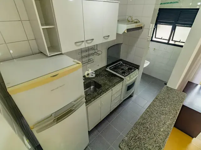 Apartamento 1 quarto e 1 banheiro, à venda, no bairro Parque Imperial em São Paulo