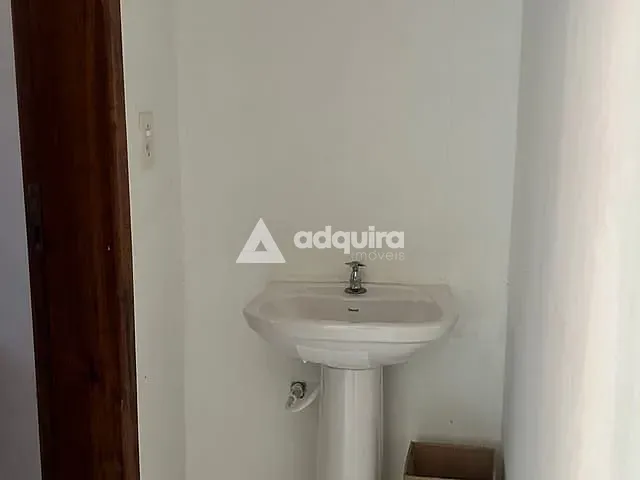 Apartamento 1 quarto e 1 banheiro, à venda, no bairro Uvaranas em Ponta Grossa