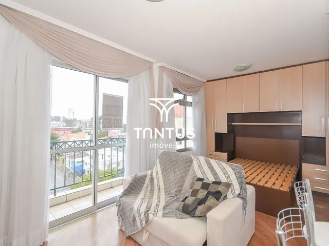 Apartamento 1 quarto e 1 banheiro, para alugar, no bairro São Francisco em Curitiba