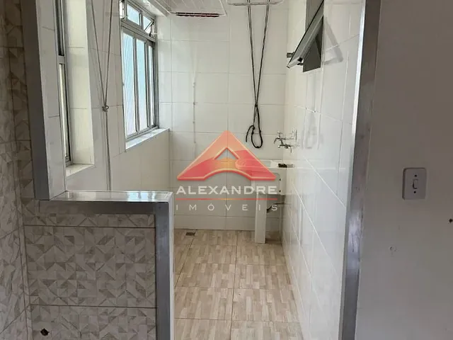 Apartamento com 80m² 3 quartos e 2 banheiros, à venda, no bairro Vila Industrial em São José dos Campos