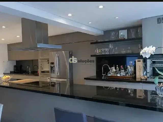 Apartamento 3 quartos e 4 banheiros, à venda, no bairro Aclimação em São Paulo