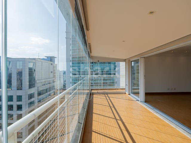 Apartamento com 169m² 2 quartos e 4 banheiros, para alugar, no bairro Itaim Bibi em São Paulo