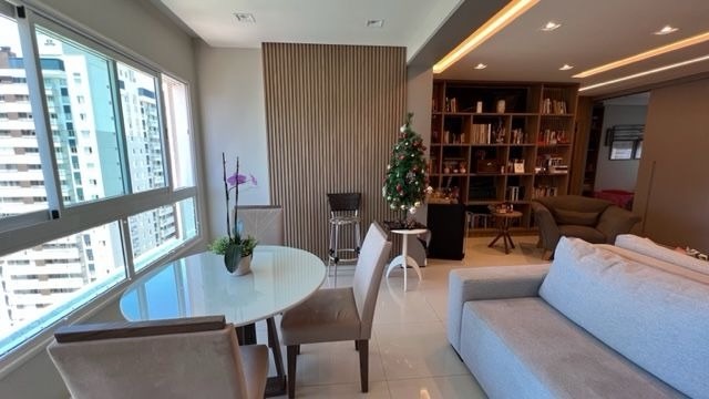 Apartamento com 139m² 3 quartos e 2 banheiros, à venda, no bairro Gleba Palhano em Londrina