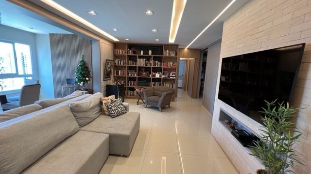 Apartamento com 139m² 3 quartos e 2 banheiros, à venda, no bairro Gleba Palhano em Londrina