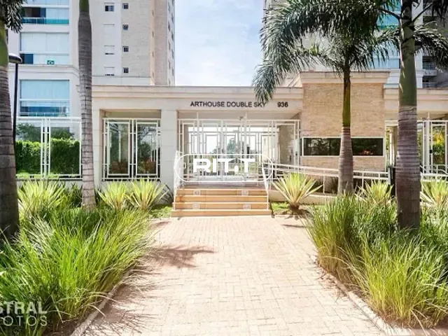 Apartamento com 189m² 2 quartos e 3 banheiros, à venda, no bairro Taquaral em Campinas