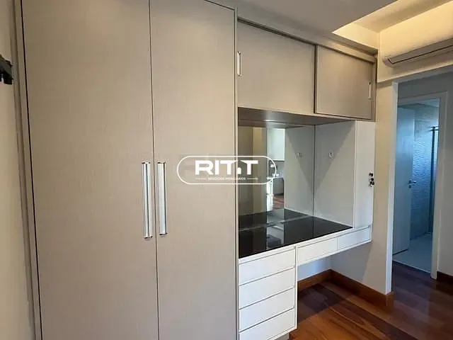 Apartamento com 189m² 2 quartos e 3 banheiros, à venda, no bairro Taquaral em Campinas