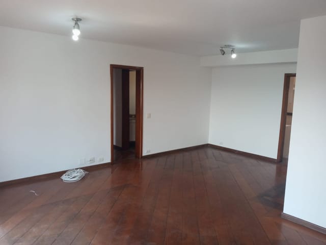 Apartamento com 120m² 3 quartos e 2 banheiros, à venda ou para alugar, no bairro Vila Monumento em São Paulo