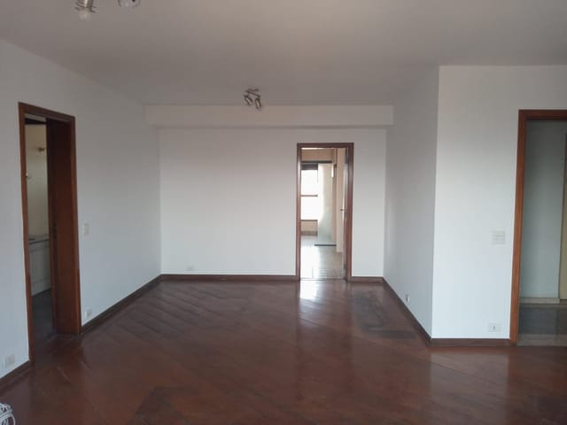 Apartamento com 120m² 3 quartos e 2 banheiros, à venda ou para alugar, no bairro Vila Monumento em São Paulo