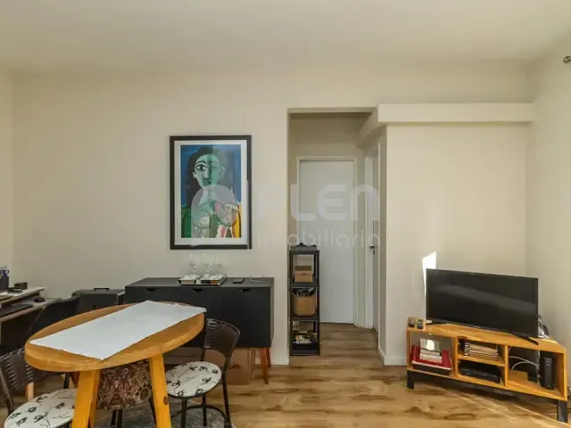 Apartamento 1 quarto e 1 banheiro, à venda, no bairro Saúde em São Paulo