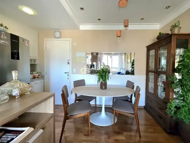 Apartamento 2 quartos e 1 banheiro, à venda, no bairro Saúde em São Paulo
