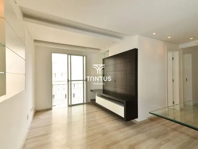 Apartamento 3 quartos e 2 banheiros, para alugar, no bairro Água Verde em Curitiba