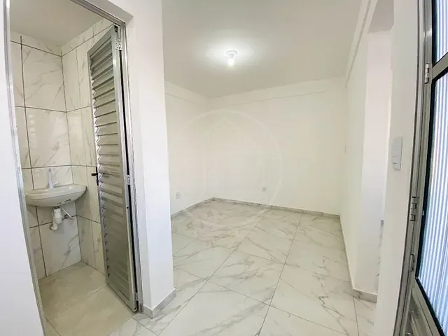 Apartamento 1 quarto e 1 banheiro, para alugar, no bairro Parque Cocaia em São Paulo