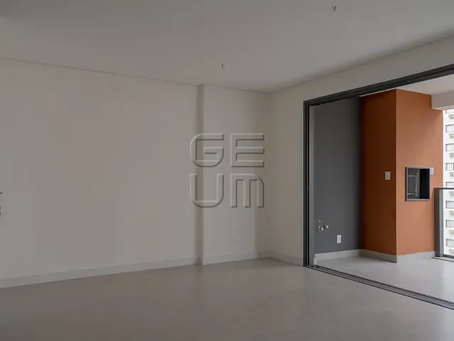 Apartamento com 213m² 2 quartos e 3 banheiros, à venda, no bairro Gleba Fazenda Palhano em Londrina