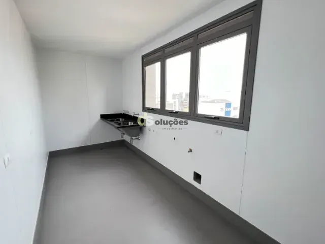 Apartamento 4 quartos e 6 banheiros, à venda ou para alugar, no bairro Santa Cecília em São Paulo