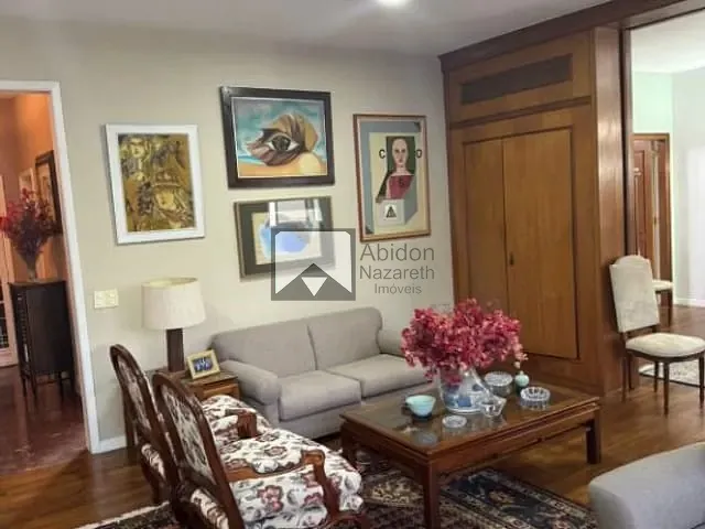 Apartamento com 250m² 3 quartos e 2 banheiros, à venda, no bairro Copacabana em Rio de Janeiro